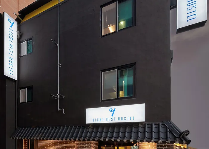 Hostel Eight Rest Myeongdong *