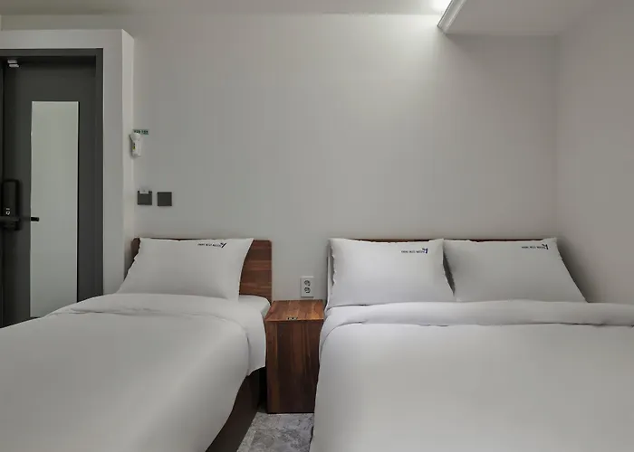 Hostel Eight Rest Myeongdong Seoel